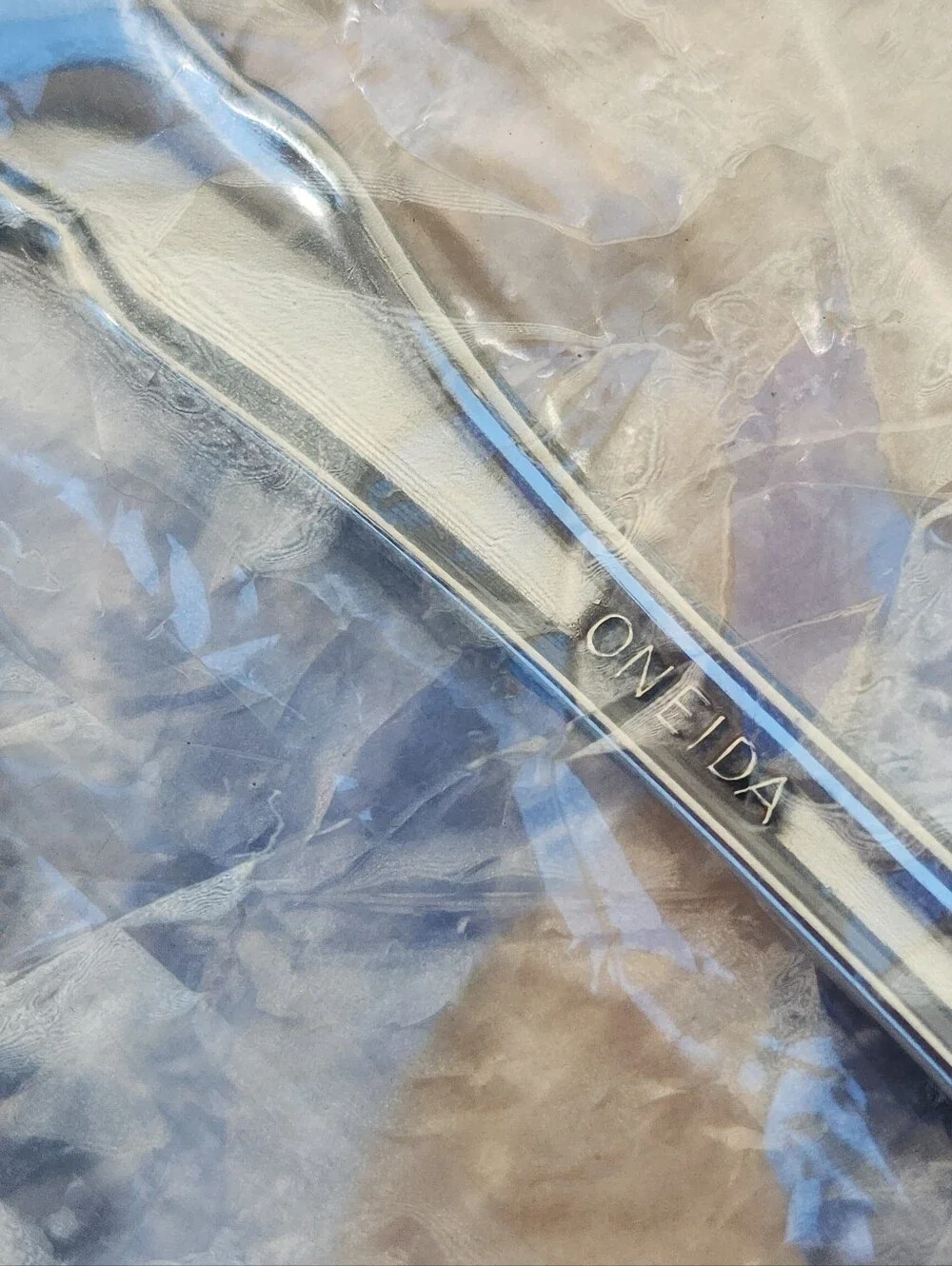 Oneida Raphael Flatware Distinction DeluxeHH Oneida USA Stainless Steel 21pc New